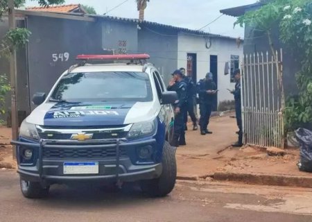 Suspeito de roubar idosa em caixa eletrônico morre após avançar contra policiais em MS